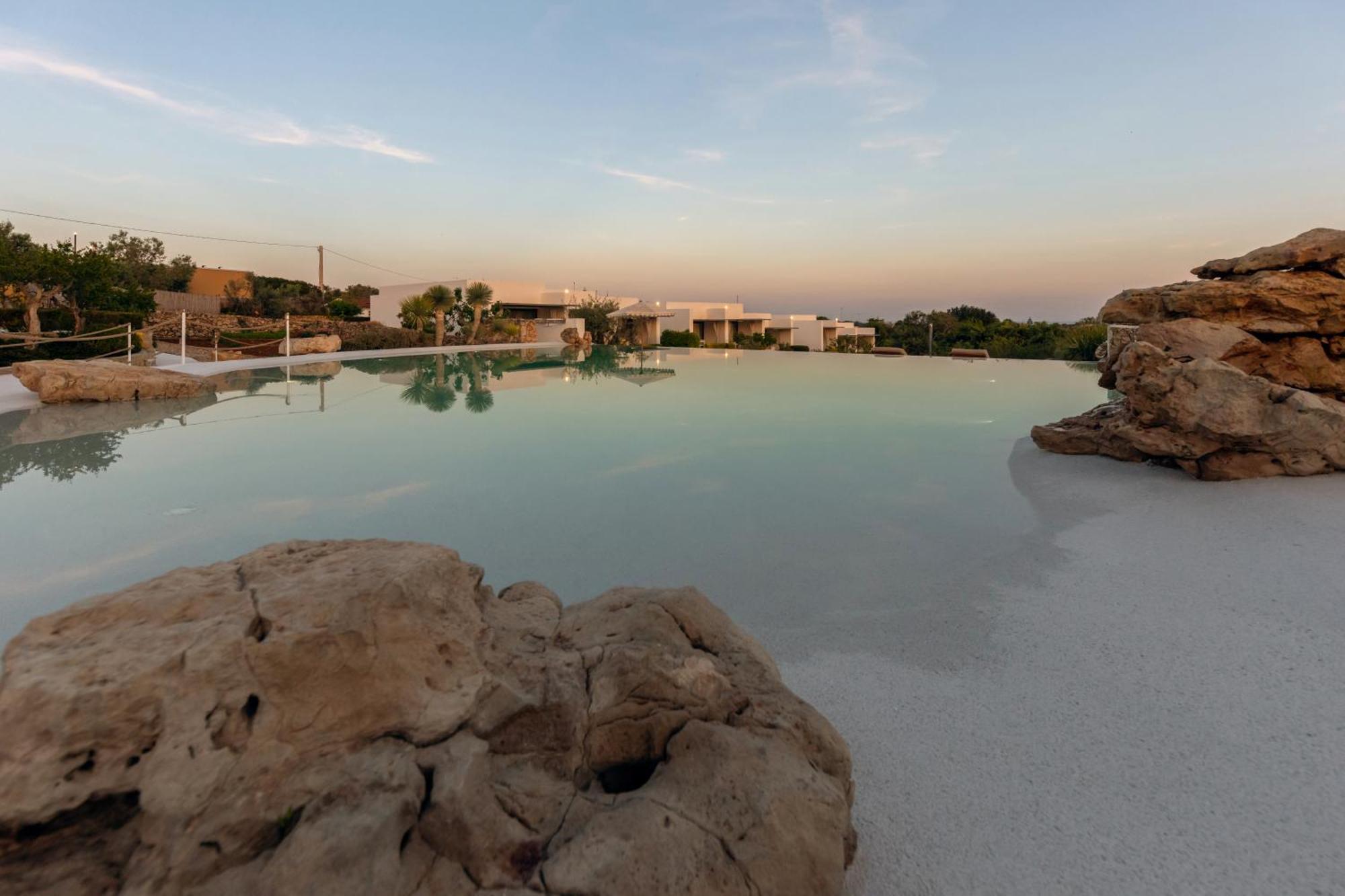 Masseria Samenti Torre Suda Eksteriør bilde